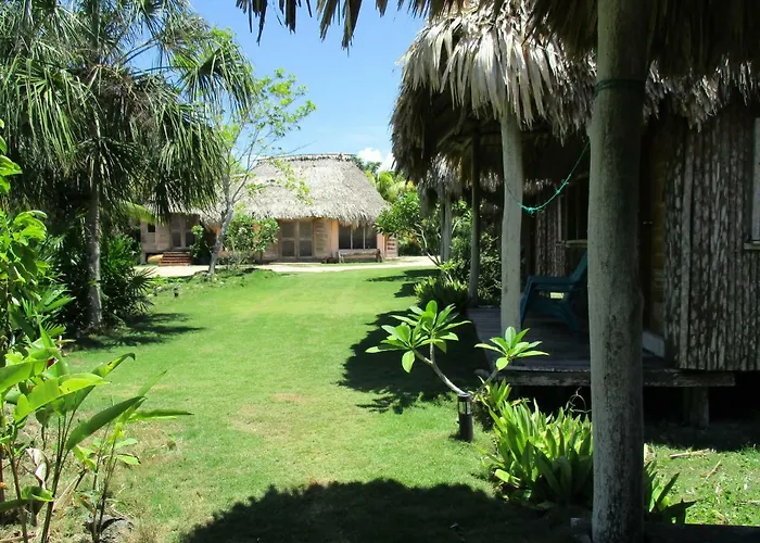 Cerros Beach Inn Corozal