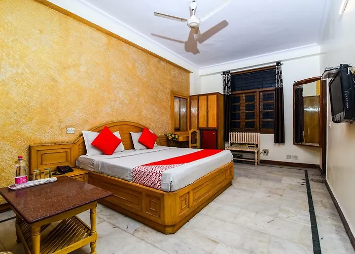 Rahul Palace By Golden Tree New Delhi