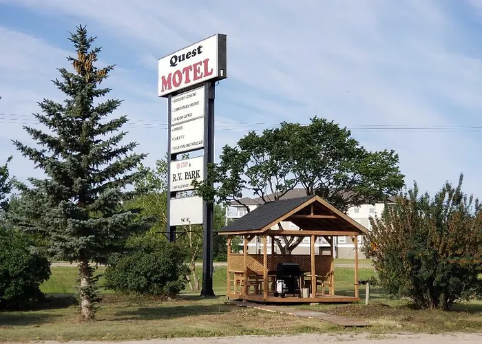 Quest Motel Whitewood