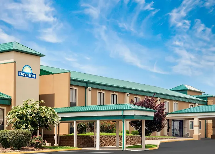 Days Inn By Wyndham Bowling Green