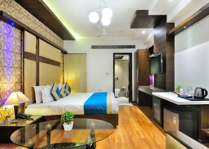 The Pearl Hotel New Delhi