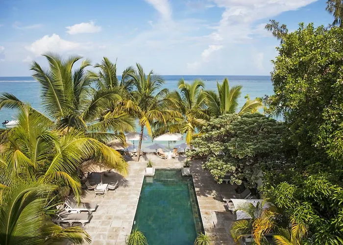 The Bay Hotel Riviere Noire