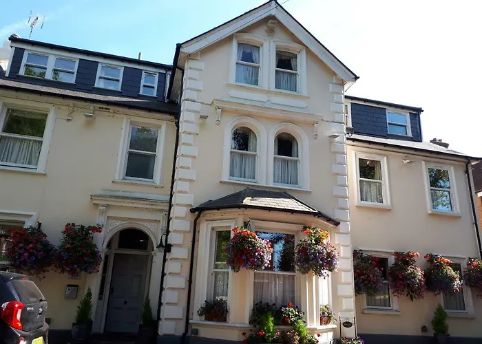 Canterbury Lodge