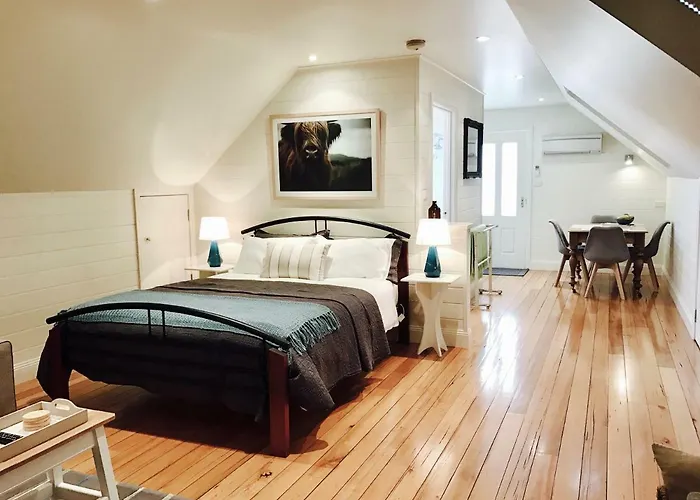 Loft Over The Vines Richmond