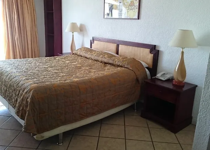 Hotel Costa Ensenada