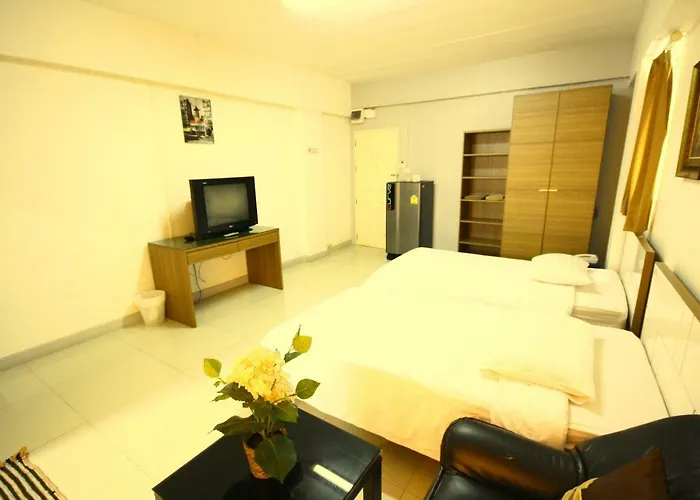 แอท โฮม เพชรเกษม Aparthotel กรุงเทพมหานคร