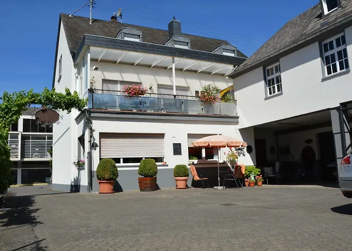 Wein&Gästehaus Ballmann Trittenheim