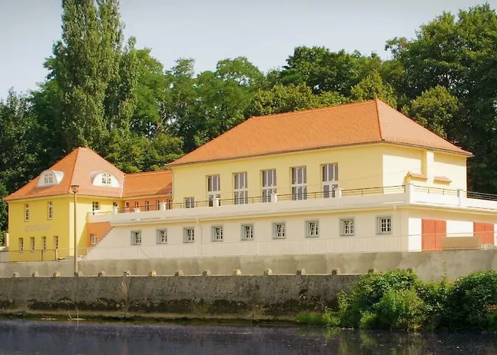 Pension Bootshaus Weißenfels