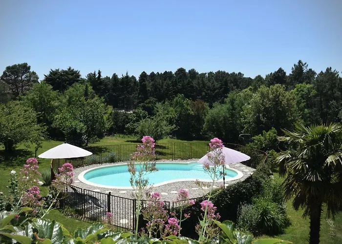 Hotel Ombre Bleue Du Figuier, Ailhon