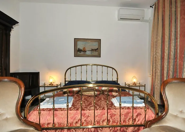 Locazione Turistica Poker D'Assi Hotel Verona