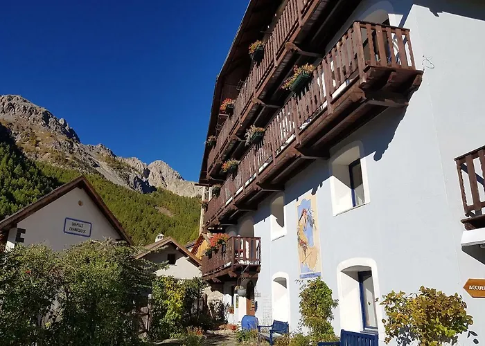 La Girandole B&B et Location d'Appartement Arvieux
