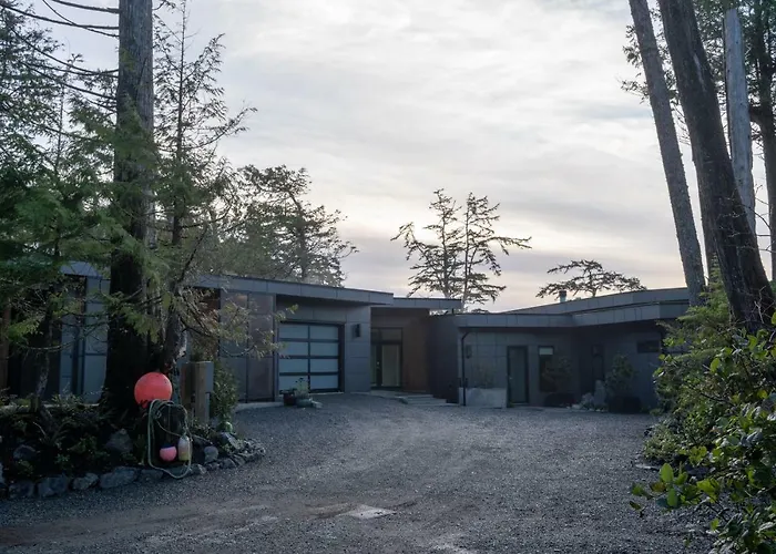Storm Cove Suites Ucluelet