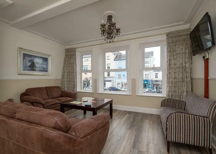 The Square Townhouse Fermoy Hotel