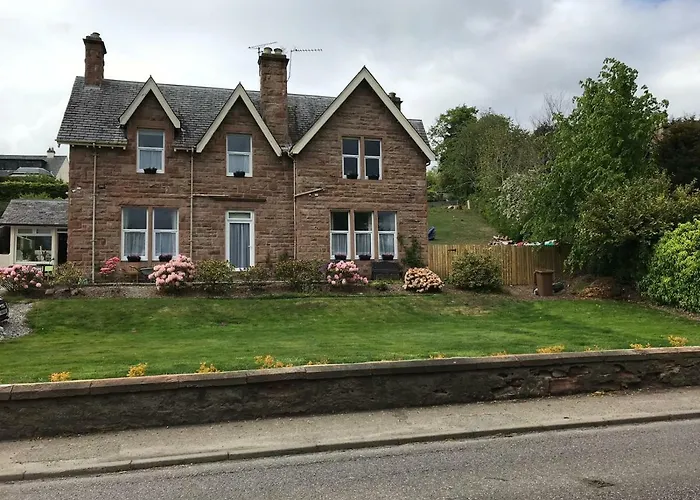 Cromarty View Guest House Accommodations & B&B Dingwall
