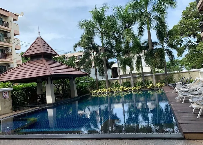 Jomtien Beach Penthouses Condo