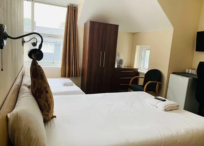 Albert Guest House Kingston upon Thames 