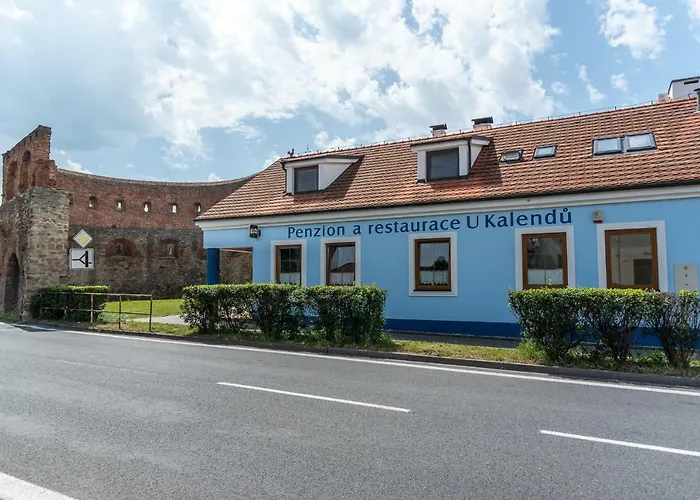 Penzion A Restaurace U Kalendu Straznice