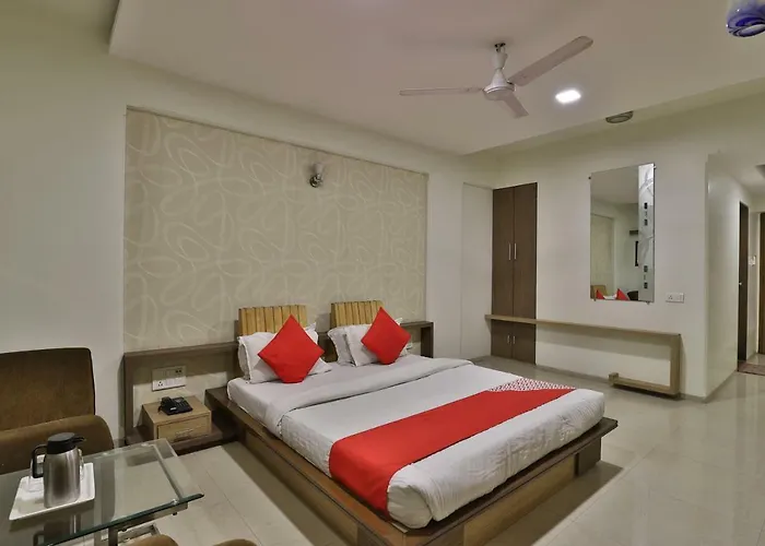 Hotel Ostria Surat