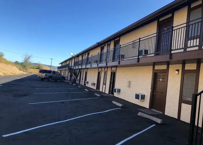 Golden Hills Motel Tehachapi