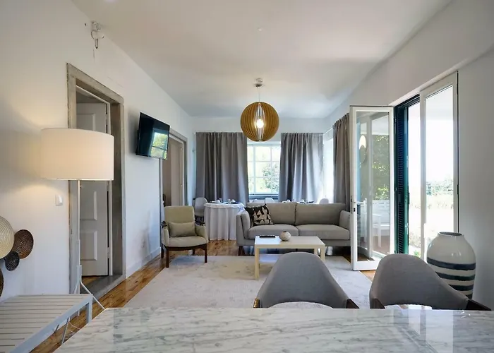 Bed and Breakfast Comfy Sintra
