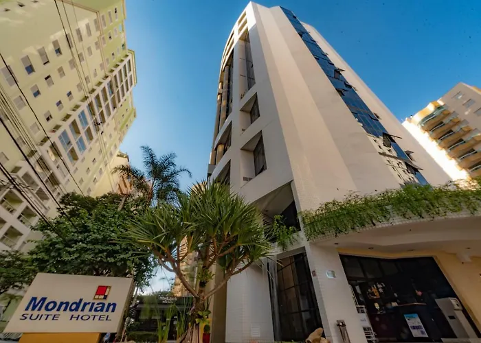 Mondrian Suite Hotel Sao Jose dos Campos
