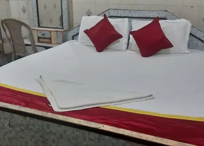 Goroomgo Neelachal Lodge Puri