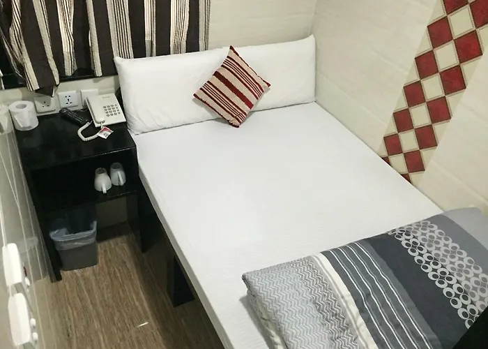 Skyline Hostel Hong Kong