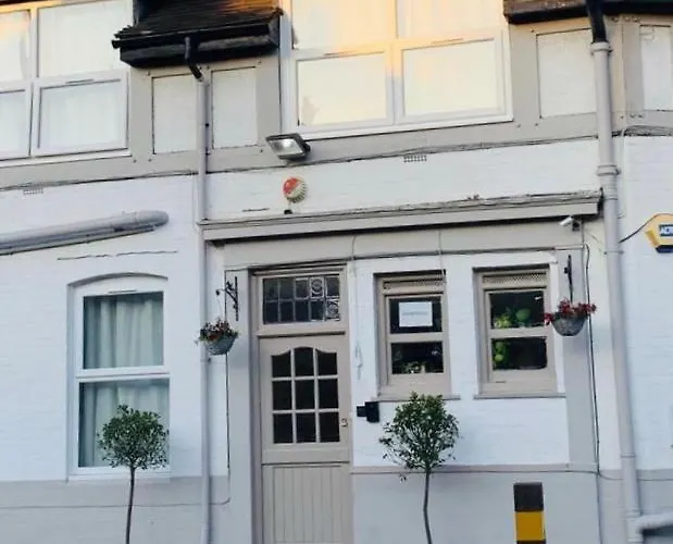 Albert Guest House Kingston upon Thames 