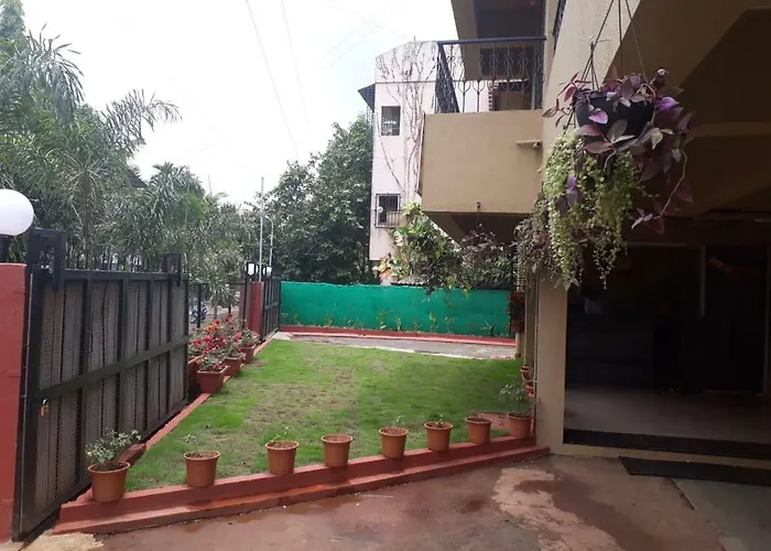 Maharaja Family Guest House Lonavala