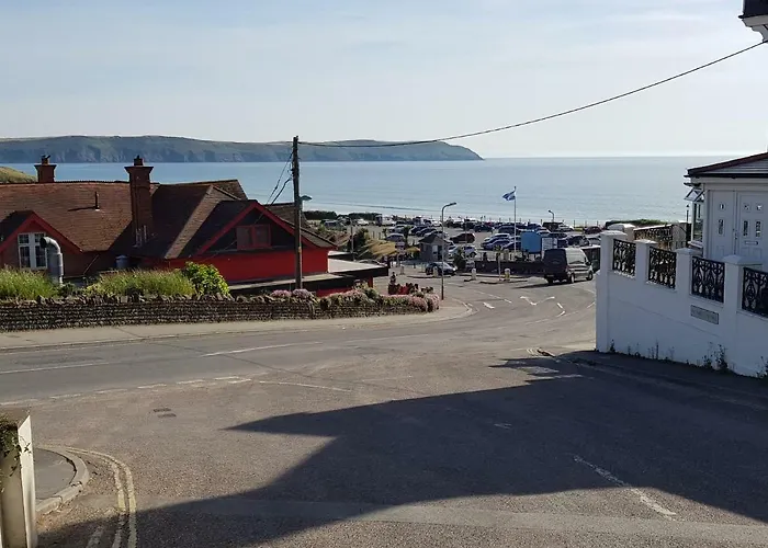 17 Woolacombe The Byron