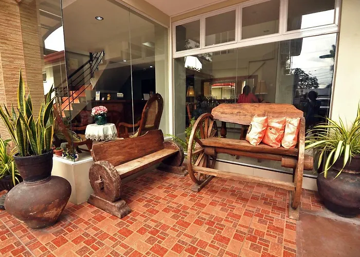 Harbour Gardens Tourist Inn Tagbilaran City