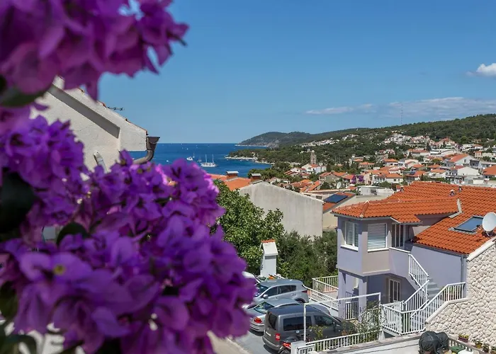 Apartments Sanja Hvar Town