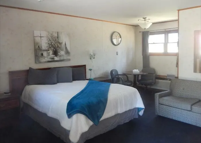 Cedar Village Motel & Rv Spokane