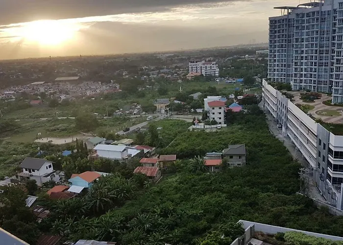Mactan Newtown Condo With Garden And Ocean View 8Newtown Blvd Lapu-Lapu City
