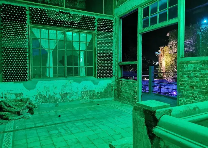Bat & Arrow Hotel Padang 