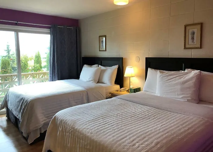 Holiday House Motel Ladysmith