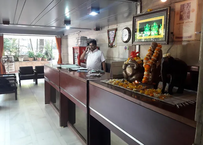 Maurya Residency Hotel Pune