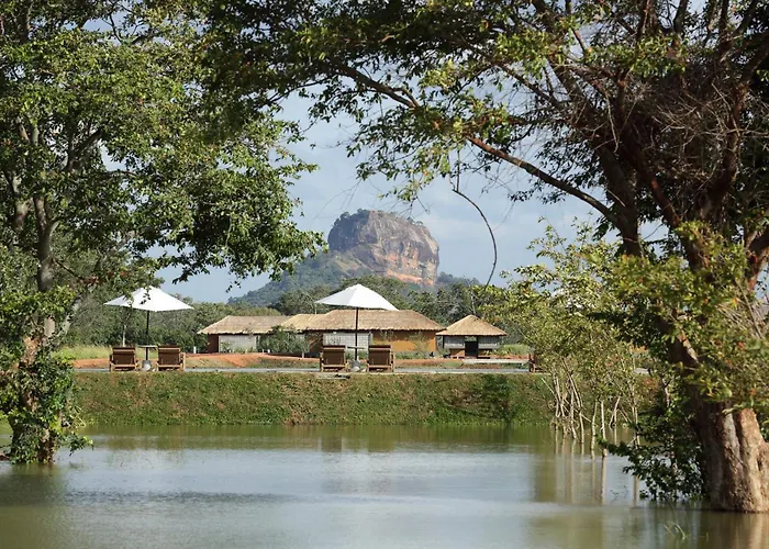 Water Garden Sigiriya - 30 Chic Designed Private Villas Overlooking Sigirîya