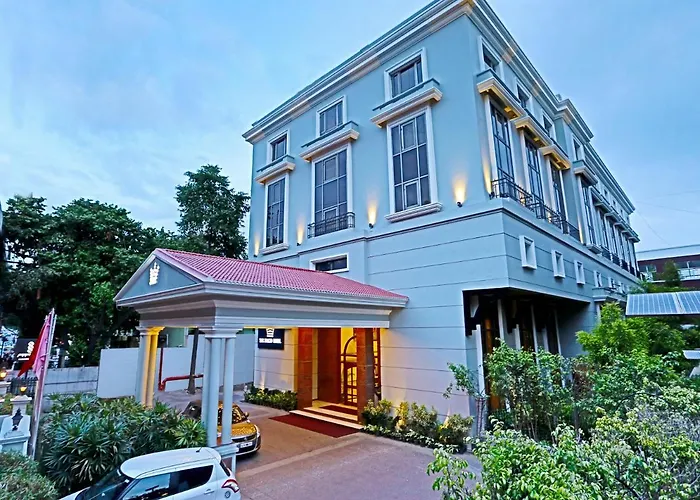The Rialto Hotel Bangalore