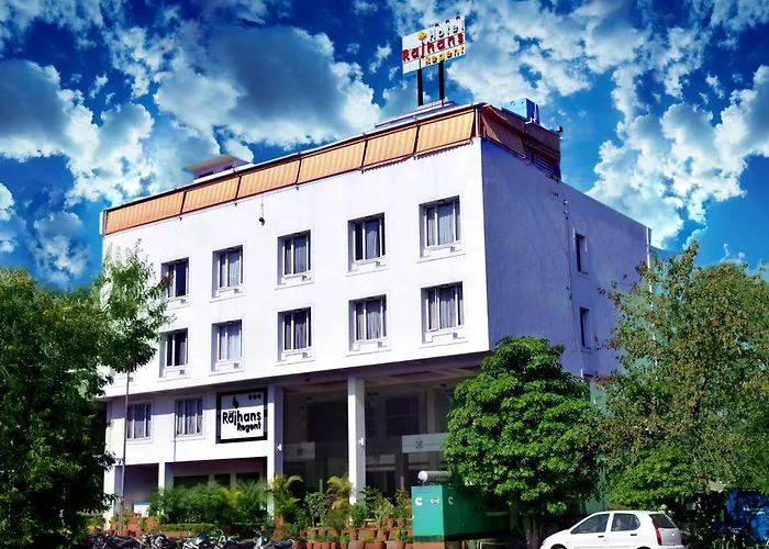 Hotel Rajhans Regent Bhopal