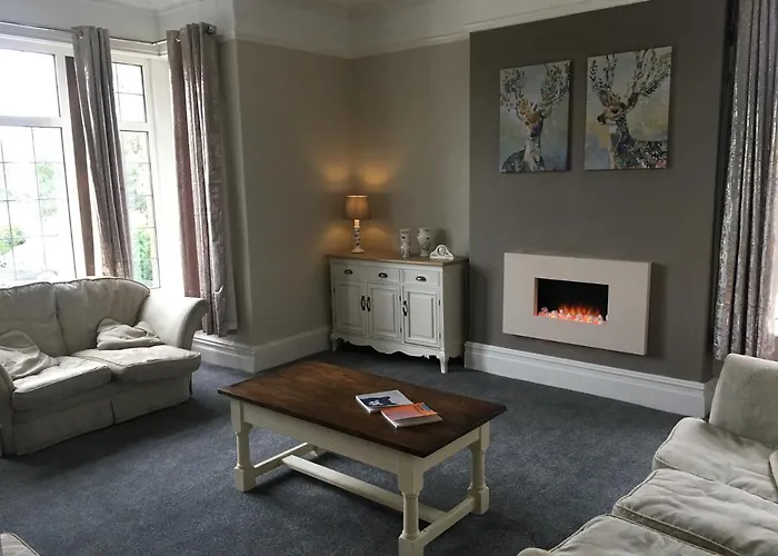 Holly Trees Hotel Alsager
