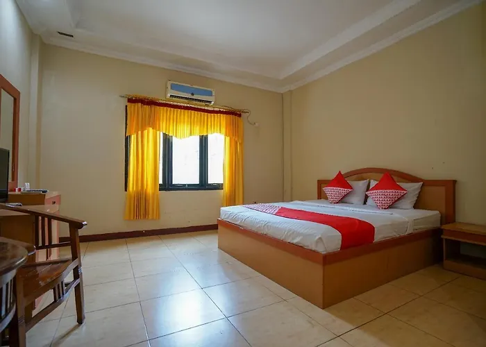 Oyo 1273 Hotel Belvena Palembang