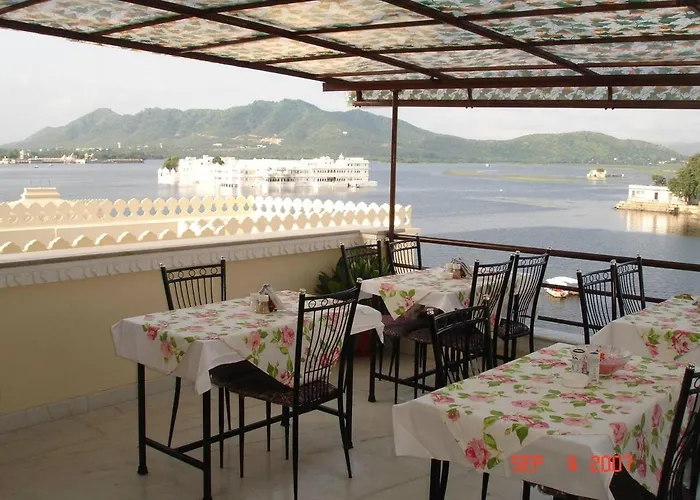 Raj Niwas Hotel Udaipur