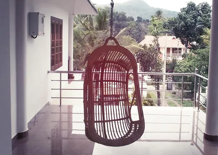 Hill Mist Thekkady Hotel