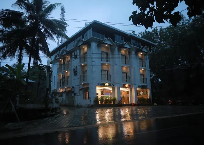 Hydel Palace Athirappilly By Bestinn Leisure