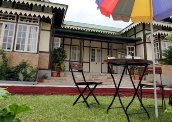 Cafe Shillong Bed & Breakfast