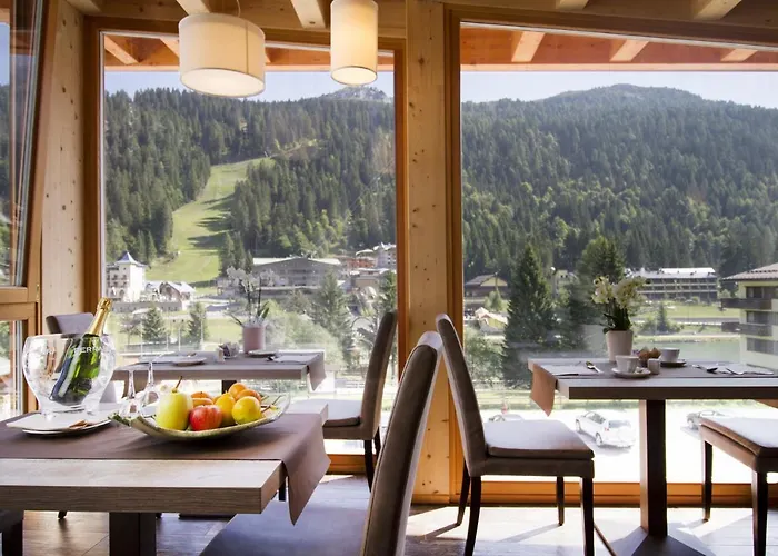 Hotel Garni Caminetto Madonna di Campiglio