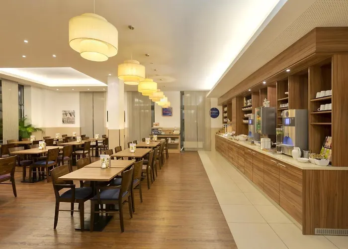 Holiday Inn Express Frankfurt City Hauptbahnhof Fráncfort del Meno