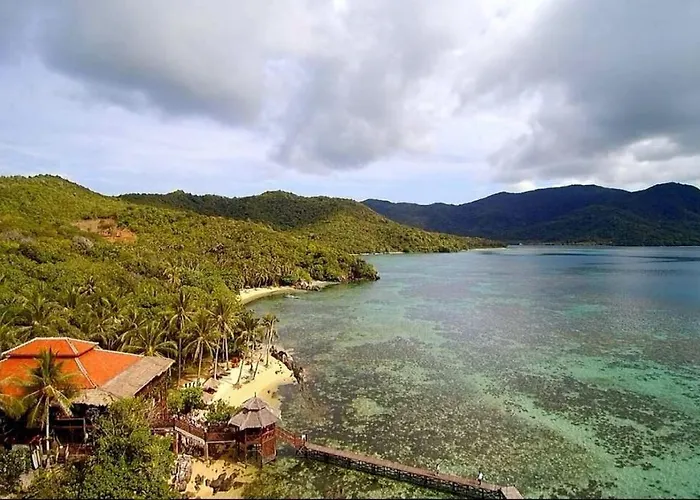 Breve Azurine Lagoon Resort Karimunjawa