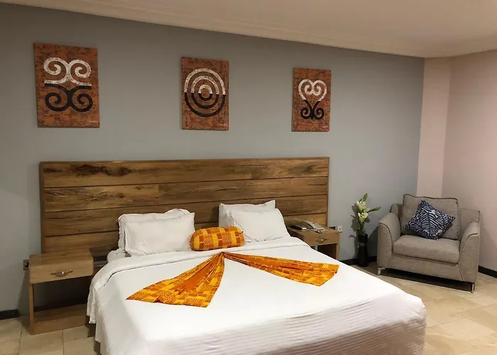 Central Hotel - Osu Accra